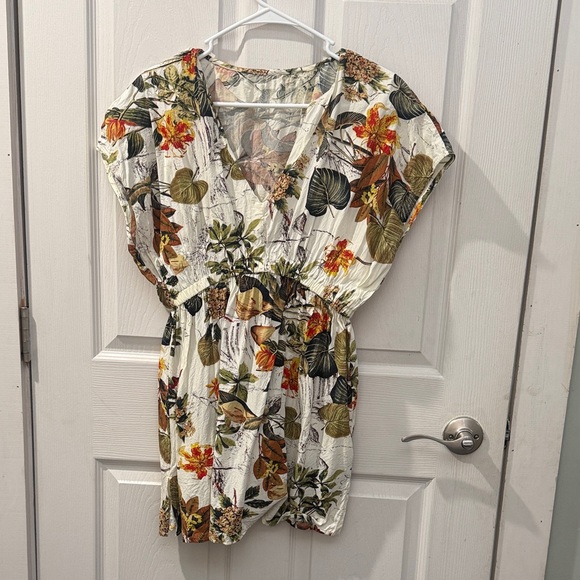 Cupshe Other - Floral Print swim cover up